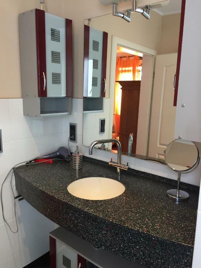 Apartment Leon Бон Екстериор снимка
