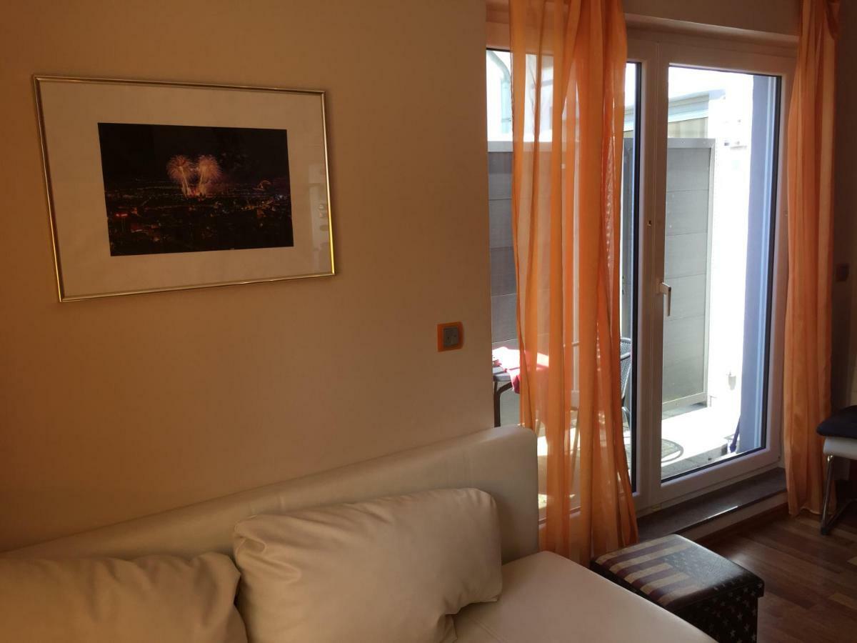 Apartment Leon Бон Екстериор снимка